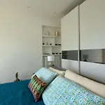 Апартаменты Elda With Garden And View