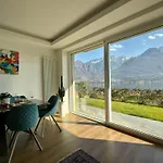 Апартаменты Elda With Garden And View *