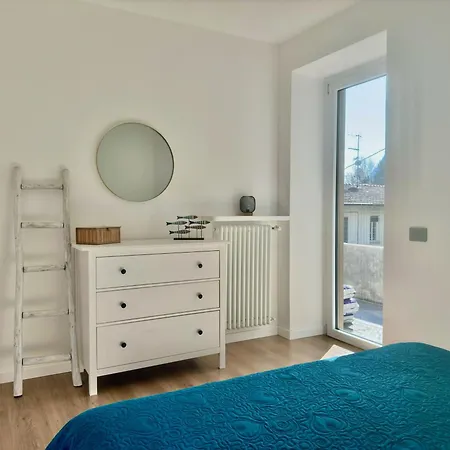 Elda With Garden And View דירה Onno