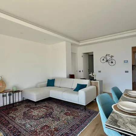 Apartment Elda With Garden And View Onno