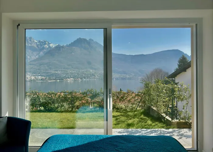 Elda With Garden And View