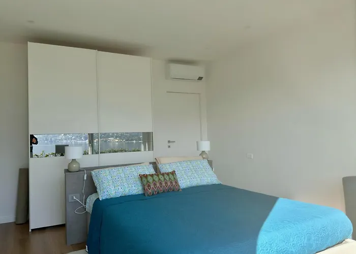 Elda With Garden And View *