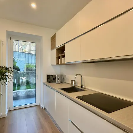 Elda With Garden And View *