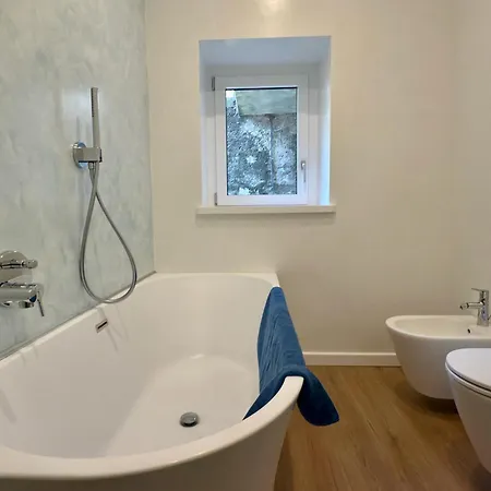 Elda With Garden And View Apartment